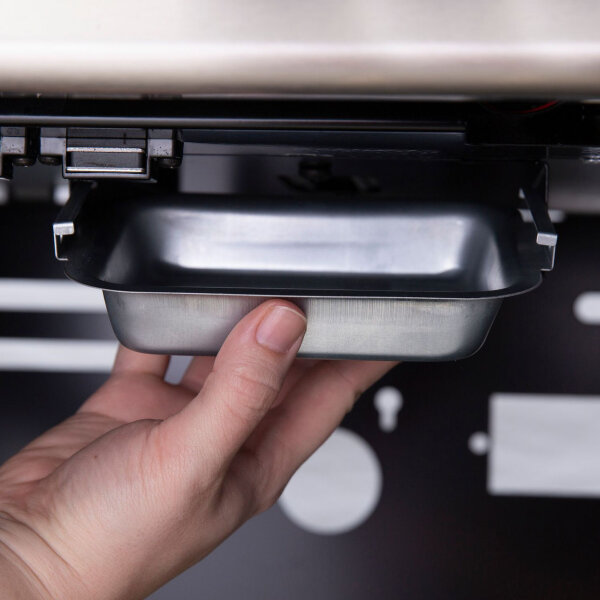 BROIL KING Baron 490 con girarrosto, bruciatore posteriore e fornello laterale