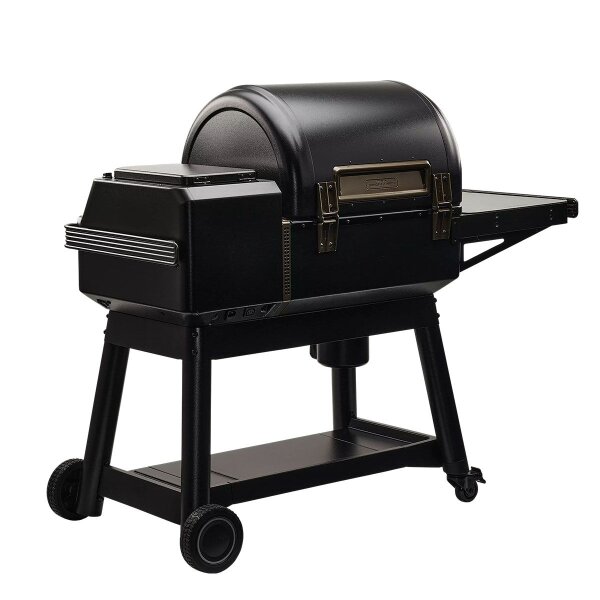 TRAEGER Ironwood Pellet Smoker NEW