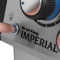 BROIL KING Imperial XLS 690 PRO inkl. Heckbrenner, Grillspie&szlig;, Beleuchtung und Schneidebrett Premium.
