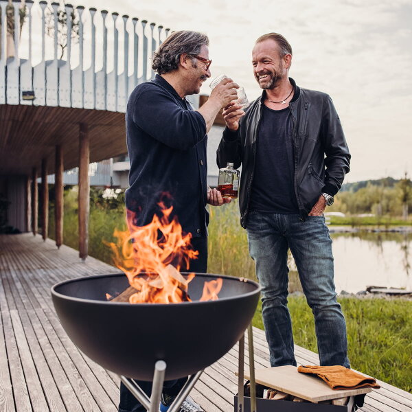 Höfats BOWL Feuerschale mit Dreibein